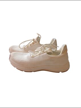 Athletic Works Women’s Cream Lace-Up Athletic Sneakers Size 7